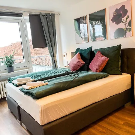 Apartment Fuer 3 Gaeste Kostenlose Parkplaetze Und Lift Hanovre Extérieur photo