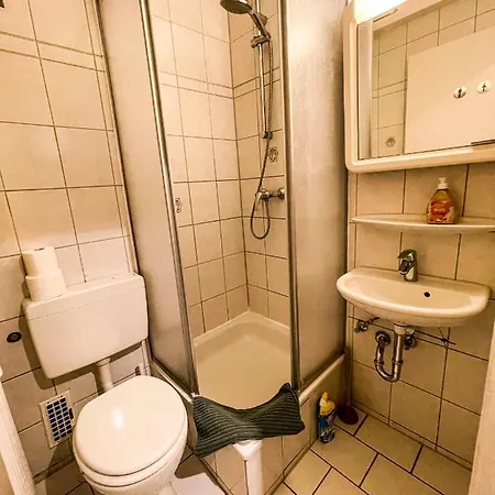 Apartment Fuer 3 Gaeste Kostenlose Parkplaetze Und Lift Hanovre Extérieur photo