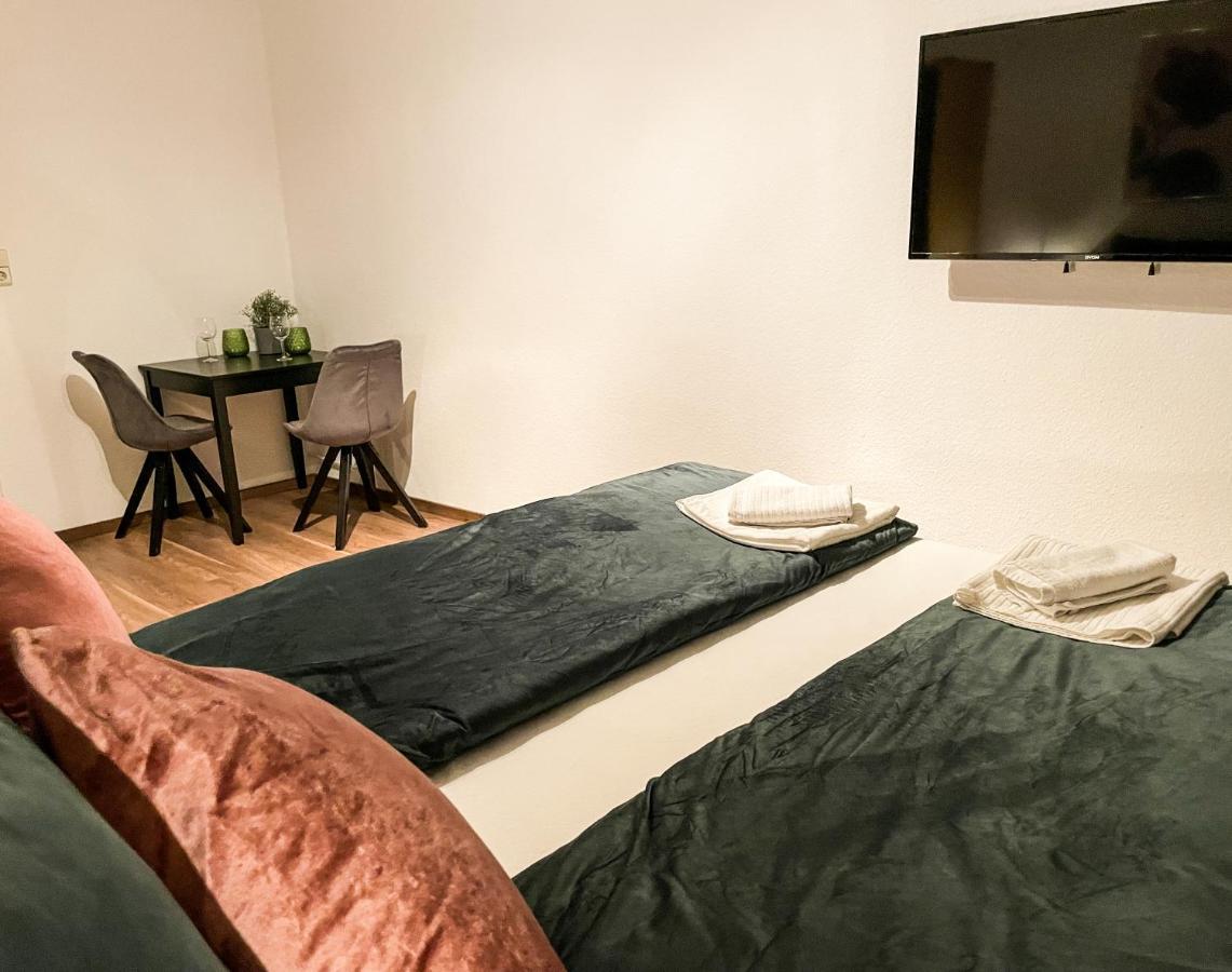 Fuer 3 Gaeste Kostenlose Parkplaetze Und Lift * Hannover